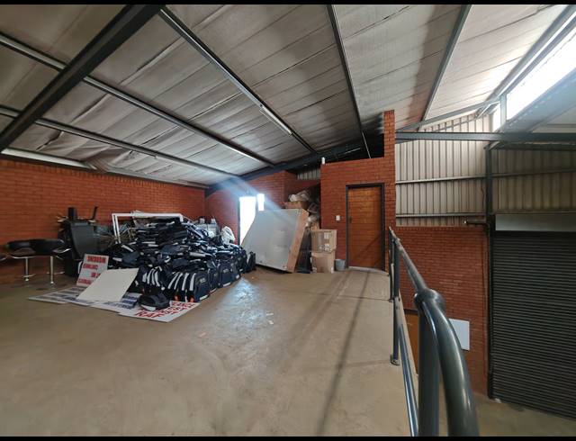 360M² WAREHOUSE TO LET IN ORMONDE